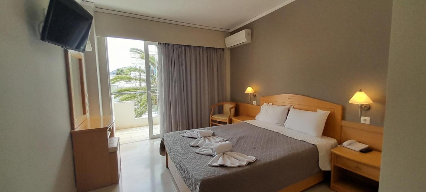 Hotel Serenity Tolo Ngoại thất bức ảnh